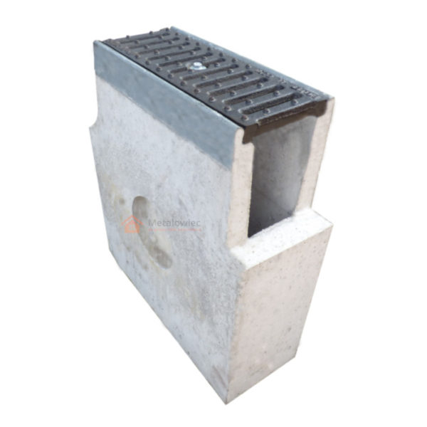 betonowa studzienka z kratką żeliwną
